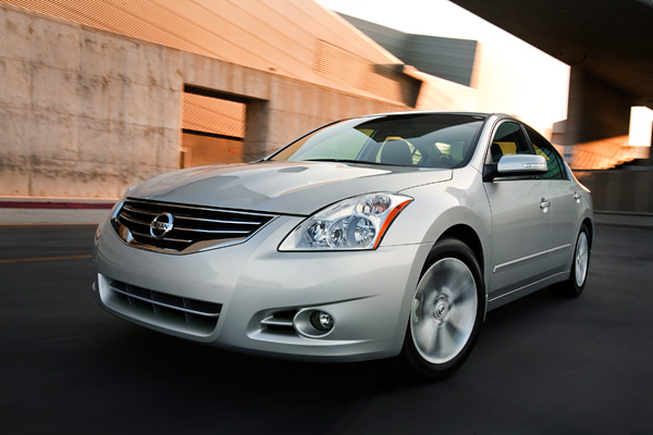 2011年會計年度第四季日產汽車獲利成長144%