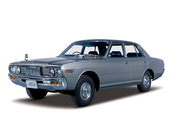 Gloria 4-door Sedan Custom Deluxe(1975: H230)