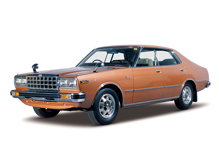 Laurel 4-door H/T 2000SGL-E(1980: KHC230)