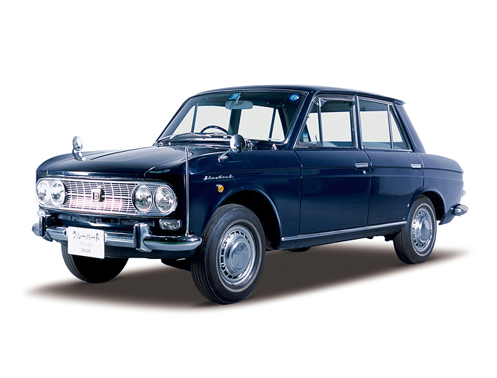 Datsun Bluebird 1200 Deluxe(1965: P410)