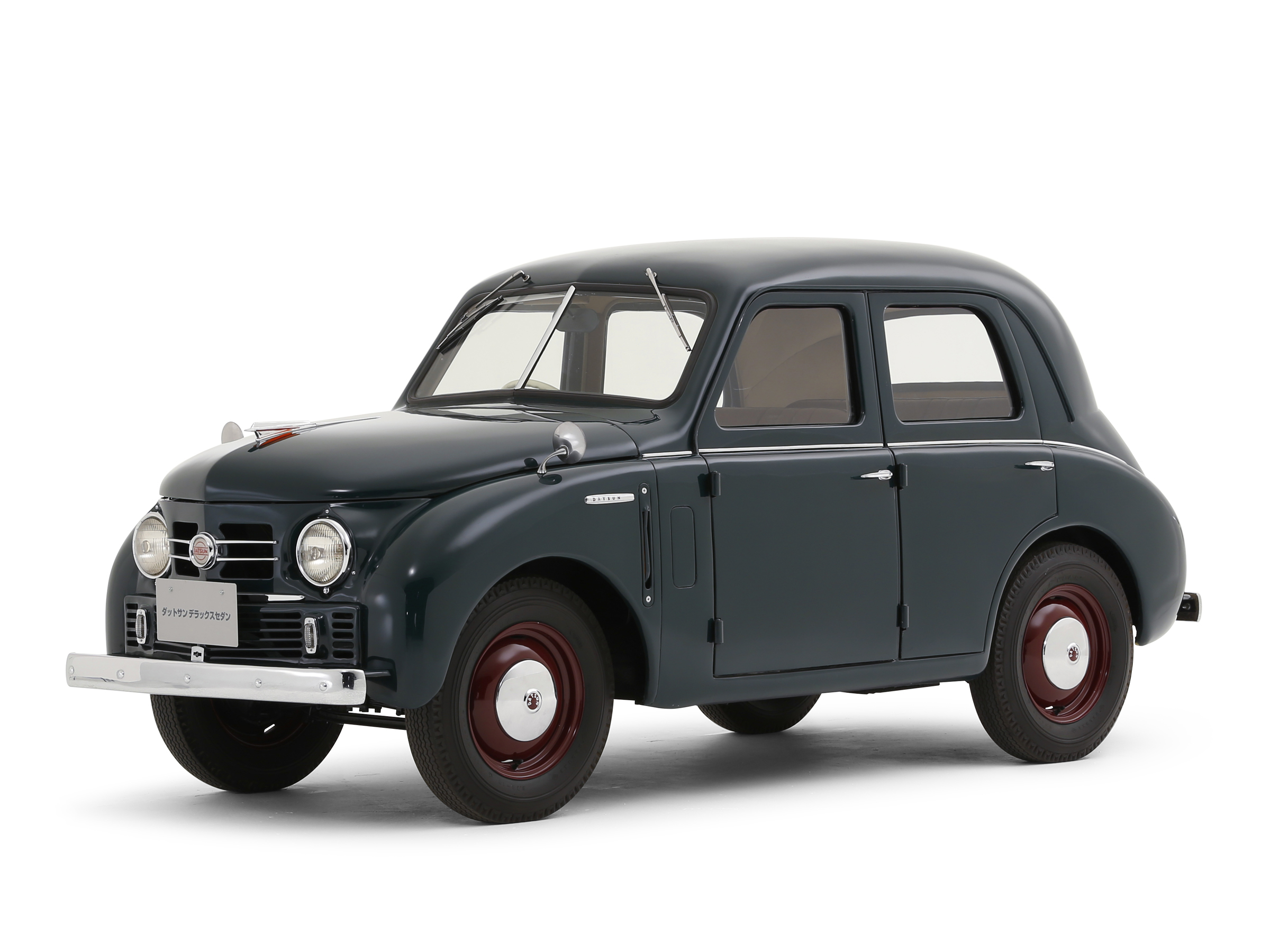 Nissan | Heritage Collection | Datsun Deluxe Sedan