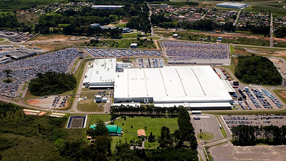 Nissan and Renault inaugurate the first new common plant in Brazil.
