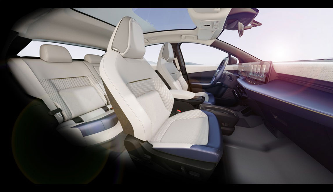 Nissan LEAF Interior Nissan LEAF Interior