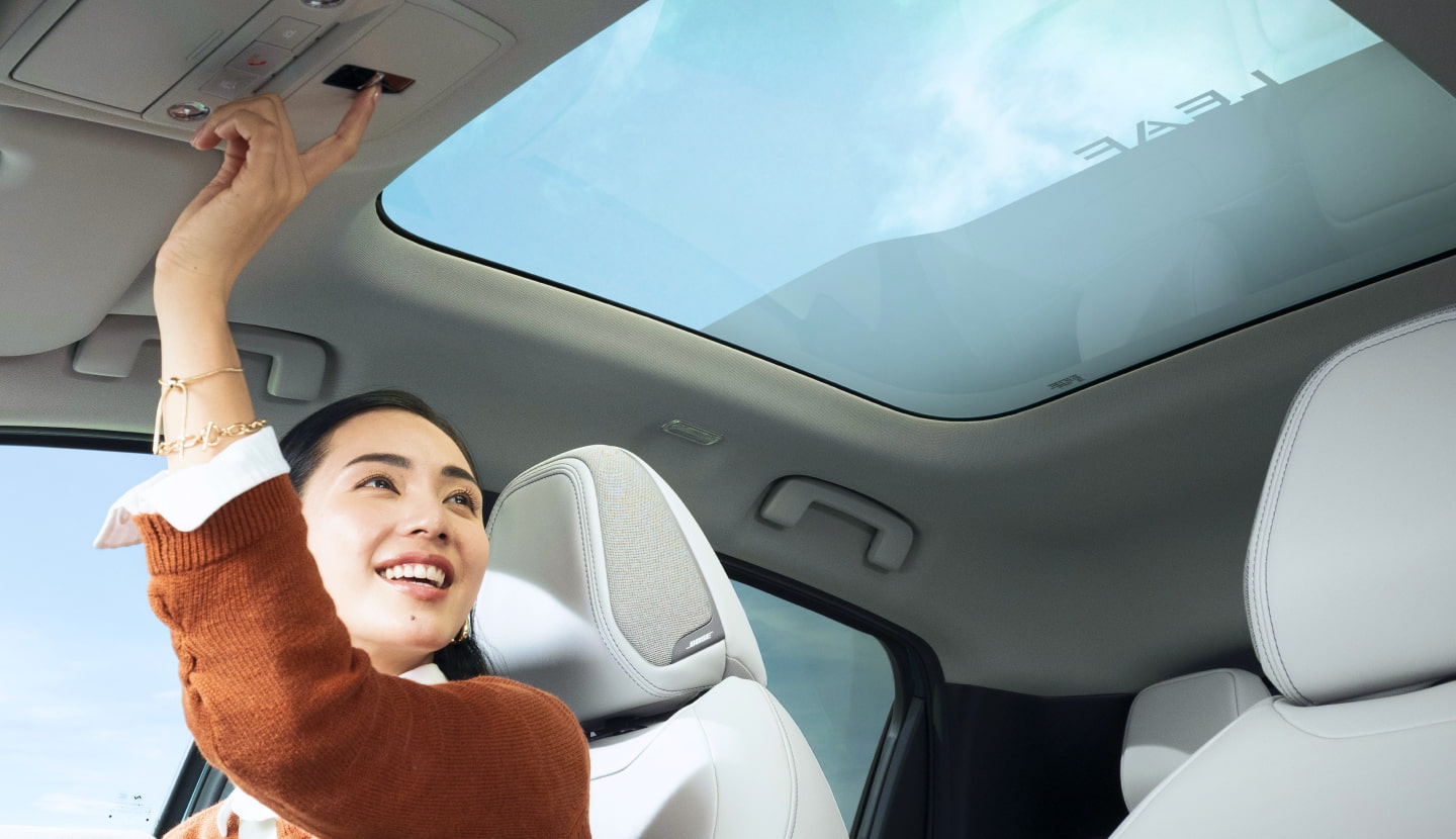 電子調光式シェード